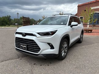 Used 2024 Toyota Grand Highlander Limited image 1