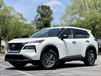 Used 2021 Nissan Rogue S image 1