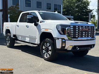 Used 2024 GMC Sierra 2500 Denali image 1