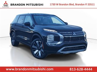 New 2025 Mitsubishi Outlander SE image 1