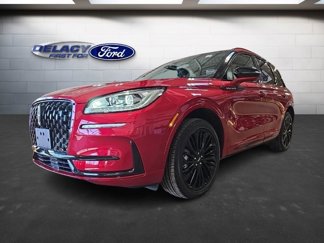 Used 2023 Lincoln Corsair Reserve w/ Equipment Group 201A image 1