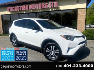 Used 2018 Toyota RAV4 LE image 1