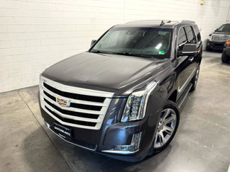 Used 2015 Cadillac Escalade Luxury image 1