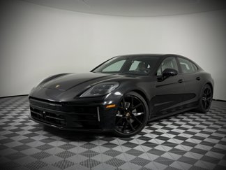 New 2025 Porsche Panamera 4 image 1