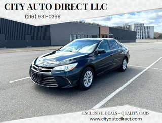Used 2015 Toyota Camry LE image 1