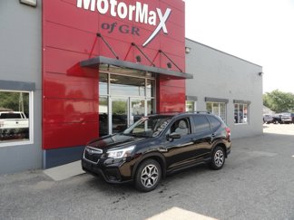 Used 2020 Subaru Forester Premium image 1