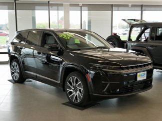 New 2025 Jeep Wagoneer Limited image 1