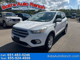 Used 2017 Ford Escape SE w/ SE Cold Weather Package image 1