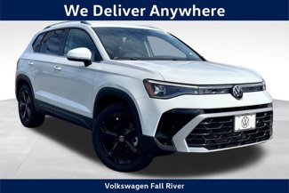 New 2025 Volkswagen Taos SEL image 1