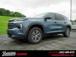 Used 2025 Chevrolet Traverse LT image 1