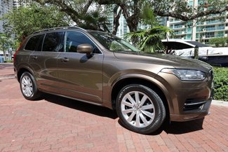 Used 2016 Volvo XC90 T6 Momentum image 1