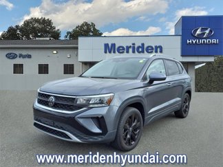 Used 2023 Volkswagen Taos SE image 1