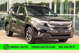 Used 2025 Subaru Forester Premium image 1