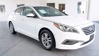 Used 2017 Hyundai Sonata SE image 1