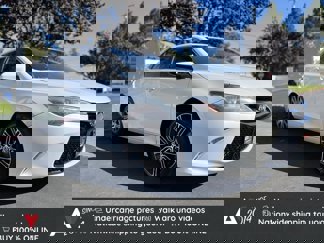 Used 2016 Toyota Camry SE image 1