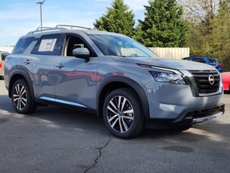 New 2025 Nissan Pathfinder Platinum image 1