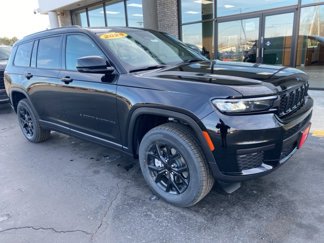 New 2025 Jeep Grand Cherokee L Laredo image 1
