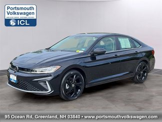 Used 2025 Volkswagen Jetta SE image 1