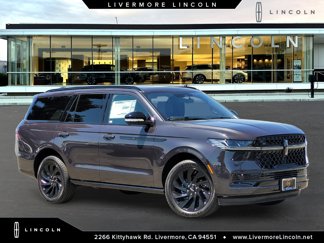 New 2025 Lincoln Navigator Reserve w/ Jet Appearance Package image 1