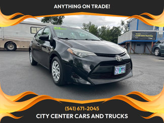 Used 2018 Toyota Corolla LE image 1