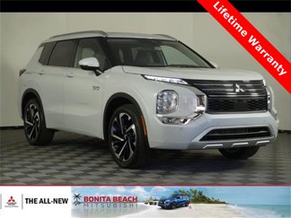 New 2025 Mitsubishi Outlander SEL image 1