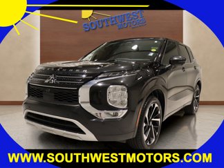 Used 2024 Mitsubishi Outlander SE image 1