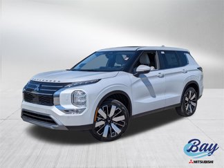 New 2025 Mitsubishi Outlander SE image 1