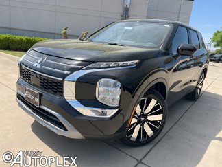 New 2025 Mitsubishi Outlander SE image 1
