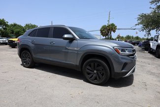 Used 2022 Volkswagen Atlas Cross Sport SE w/ Panoramic Sunroof Package image 1