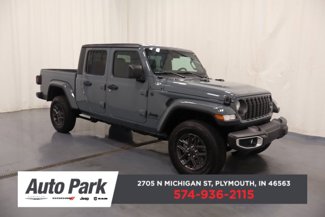 New 2025 Jeep Gladiator Sport image 1