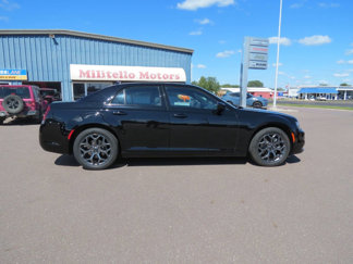 Used 2018 Chrysler 300 S image 1