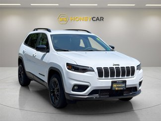 Used 2023 Jeep Cherokee Altitude Lux image 1