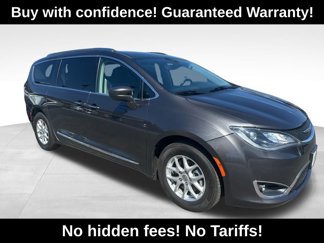 Used 2020 Chrysler Pacifica Touring-L image 1