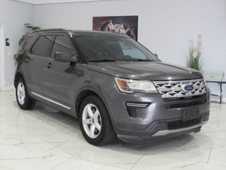 Used 2019 Ford Explorer XLT image 1