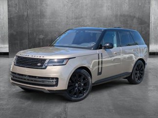 Used 2023 Land Rover Range Rover SE image 1