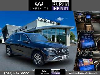 Used 2024 Mercedes-Benz GLC 300 4MATIC image 1