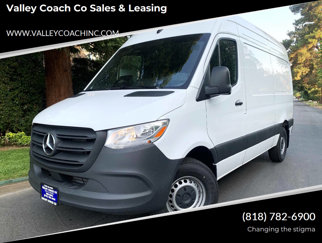 Used 2025 Mercedes-Benz Sprinter 2500 image 1