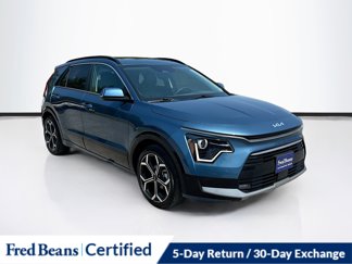 Used 2023 Kia Niro EX Touring image 1