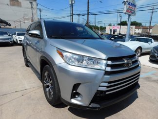 Used 2018 Toyota Highlander LE image 1