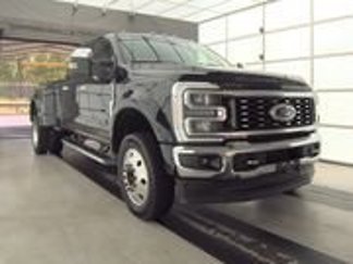 Used 2024 Ford F450 Lariat w/ Chrome Package image 1