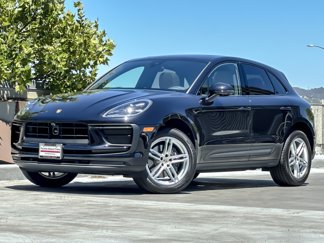 Certified 2025 Porsche Macan image 1
