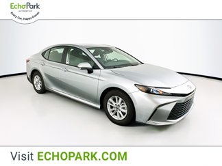 Used 2025 Toyota Camry LE image 1