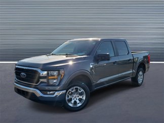 Used 2023 Ford F150 XLT image 1