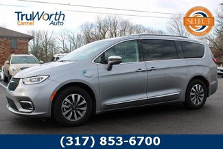 Used 2021 Chrysler Pacifica Limited image 1