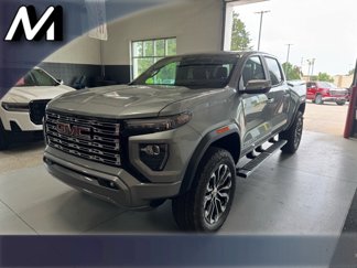 New 2025 GMC Canyon Denali image 1