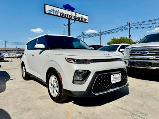 Used 2022 Kia Soul LX w/ Technology Package image 1