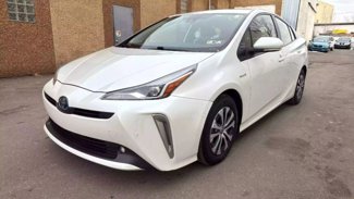 Used 2021 Toyota Prius XLE image 1