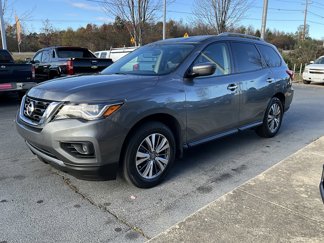 Used 2020 Nissan Pathfinder S image 1