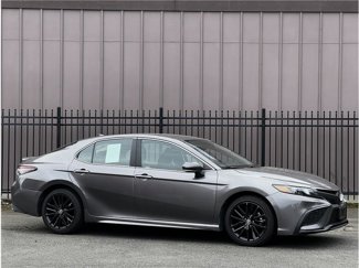 Used 2023 Toyota Camry SE image 1