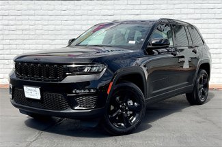 New 2025 Jeep Grand Cherokee Limited w/ Black Appearance Package image 1